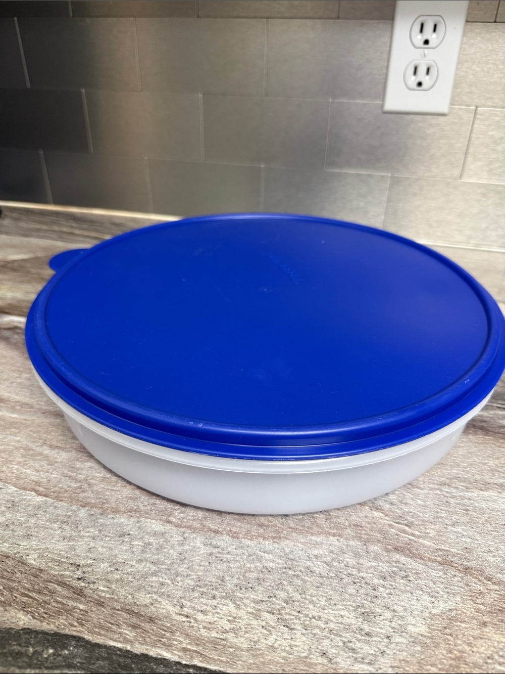 Tupperware Large Round Container